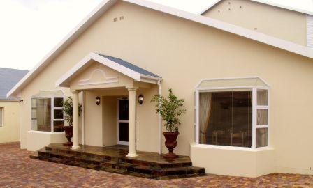 The Russel Hotel Knysna Exterior foto
