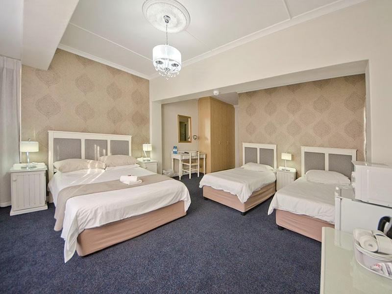 The Russel Hotel Knysna Exterior foto