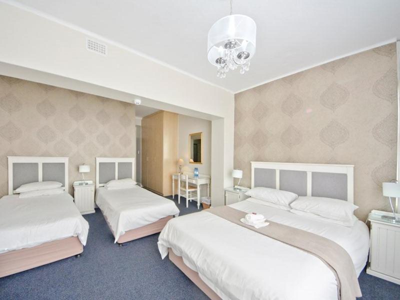 The Russel Hotel Knysna Exterior foto