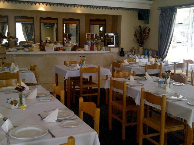The Russel Hotel Knysna Exterior foto